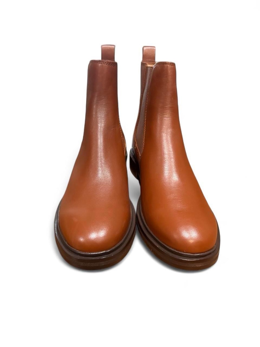 Madewell Women’s Chelsea Boots in Chestnut Brown - Classic Slip-On Leather
